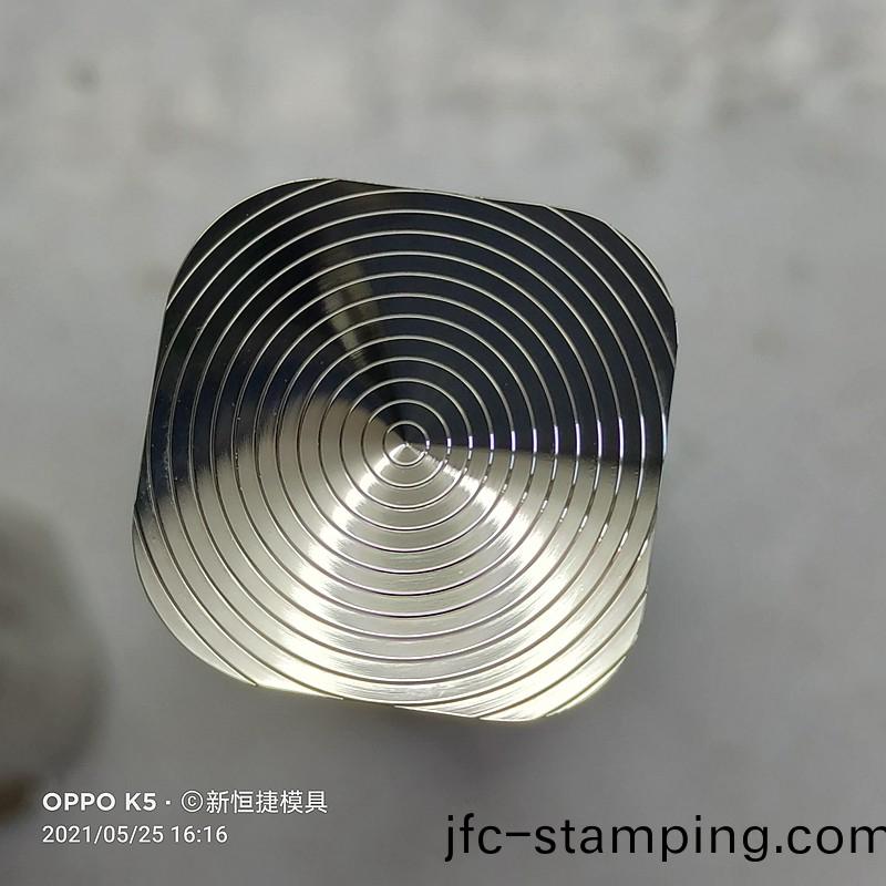 燈(deng)罩(zhao)糢具(ju)2