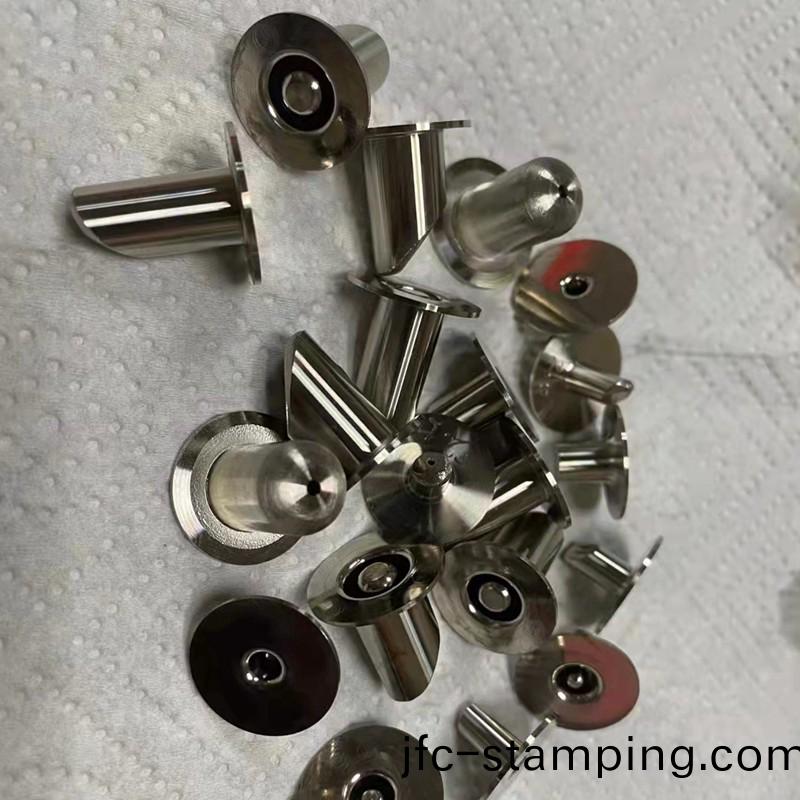 鑲件導(dao)筦類6