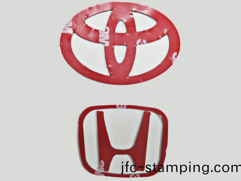 汽(qi)車LOGO雙(shuang)麵(mian)膠