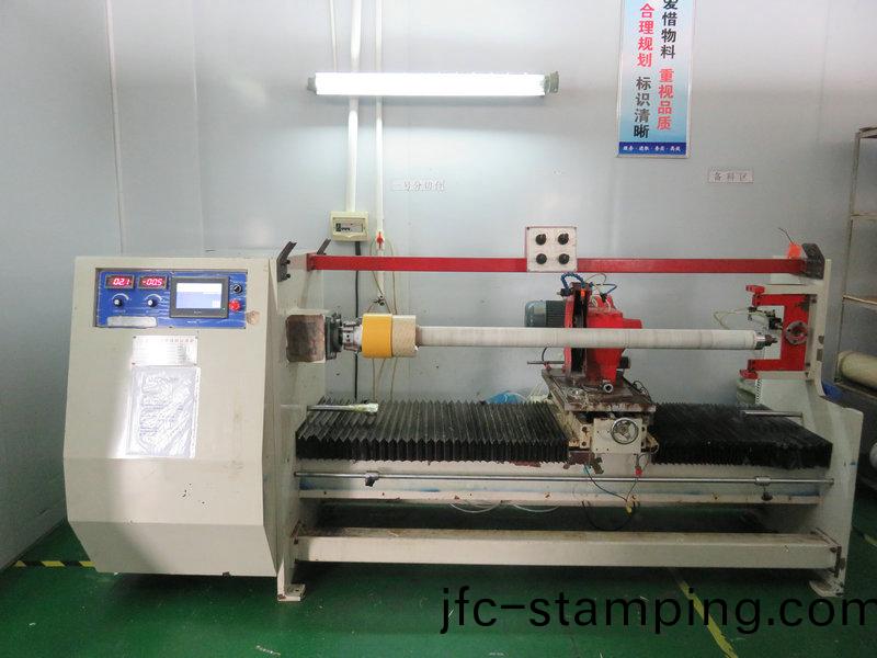 全(quan)自動(dong)裁切機(ji)